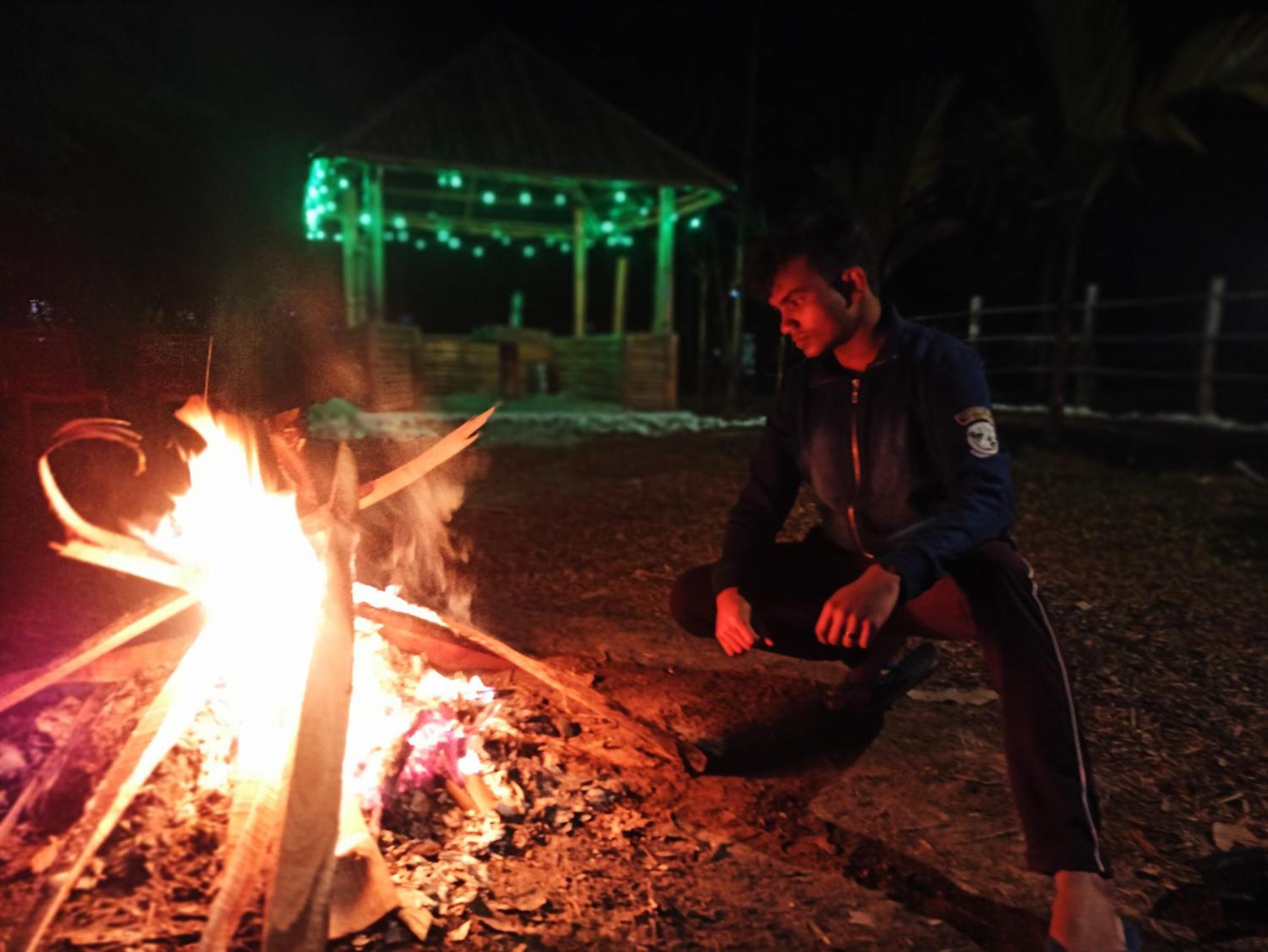 Grasshopper Jungle Queen Resort Chālsa المظهر الخارجي الصورة