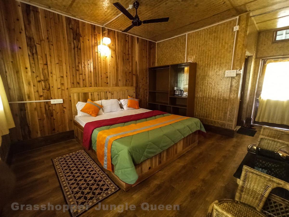 Grasshopper Jungle Queen Resort Chālsa المظهر الخارجي الصورة